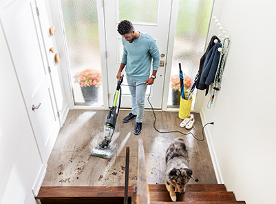 Stofzuigen, dweilen en drogen in één keer