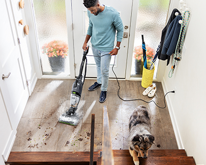 Stofzuigen, dweilen en drogen in één keer