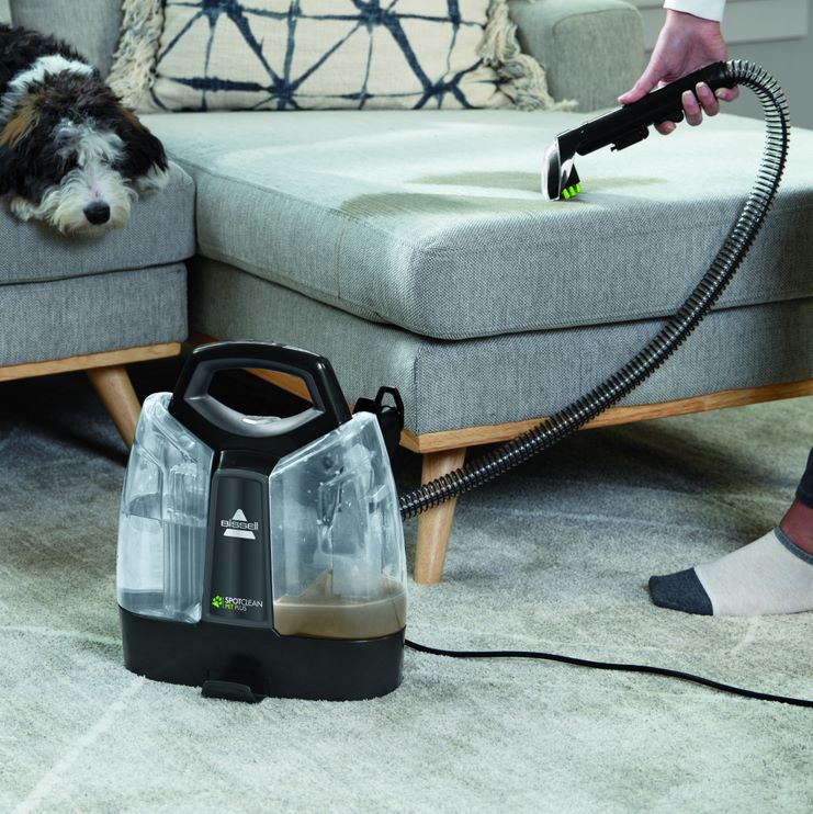 Twee afzonderlijke reservoirs voor schoon en vuil water