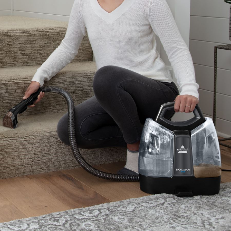 Twee afzonderlijke reservoirs voor schoon en vuil water