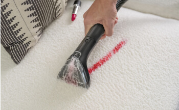 Verwijder kleverige vlekken en vetvlekken